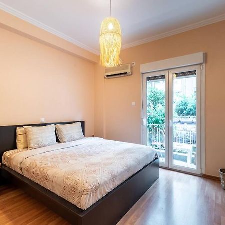 Modern African-Inspired Flat Lägenhet Aten Exteriör bild