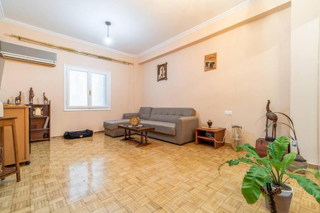 Modern African-Inspired Flat Lägenhet Aten Exteriör bild