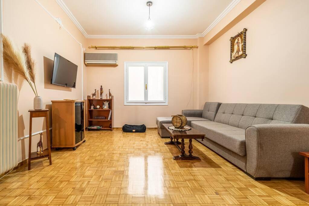 Modern African-Inspired Flat Lägenhet Aten Exteriör bild
