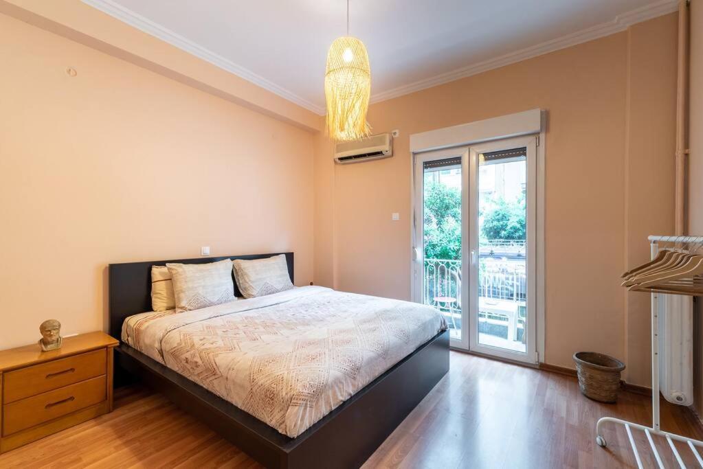 Modern African-Inspired Flat Lägenhet Aten Exteriör bild